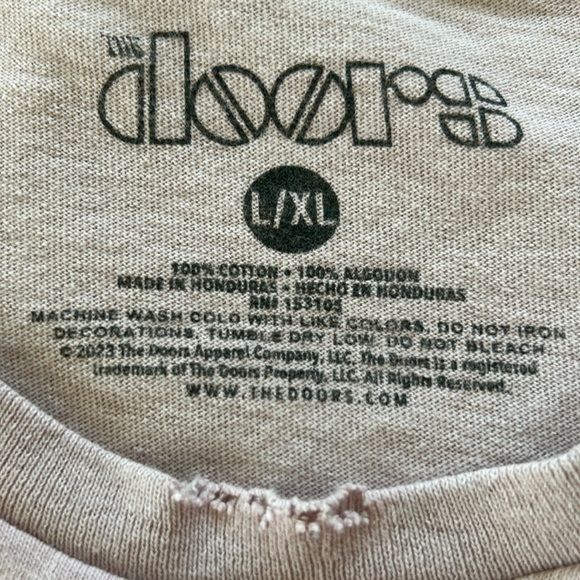 The Doors Graphic Concert Tee Sacto Memorial Auditorium, Dusty Orchid & Orange - Picture 5 of 10